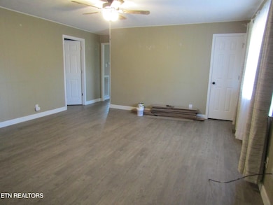 2718 Mayfield Dr, Talbott, TN 37877 - photo 4