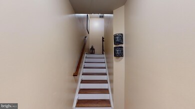 9216 Maggies Way, Laurel, MD 20723 - photo 2