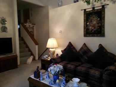 4912 Dexter Court LR