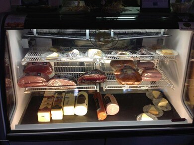 DELI CASE!
