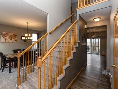 6506 Pheasant Hollow Rd SW, Cedar Rapids, IA 52404 - photo 3