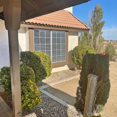 17382 Forest Hills Ct, Victorville, CA 92395 - photo 5