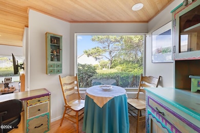 4175 HWY 101 J3 Small-6