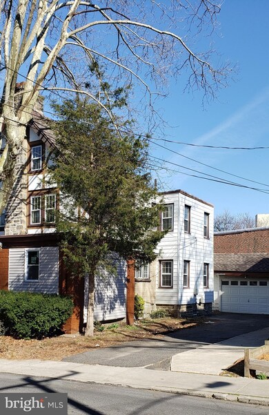 113 Hampden Rd, Upper Darby, PA 19082 - photo 2