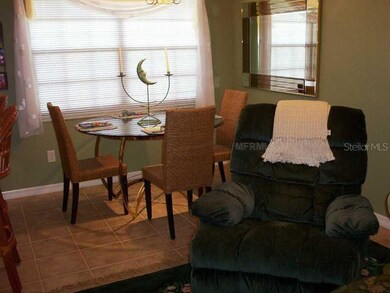 Breakfast Nook - Dinning Area