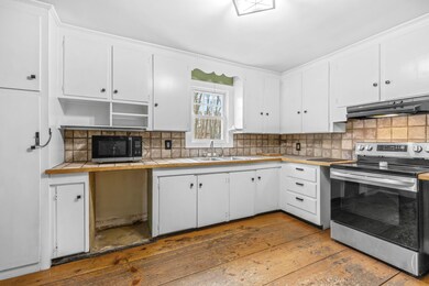 1946 Broadway South Portland 03