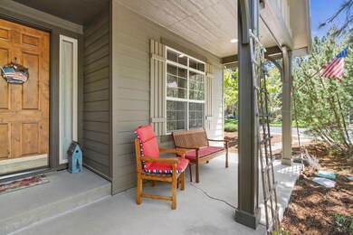 60827GoldenwoodLp_Exterior-Porch2