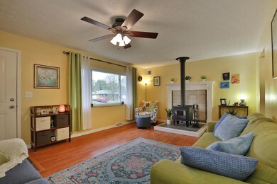 1470 Matthias Dr, Columbus, OH 43224 - photo 6