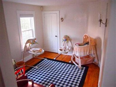 76 Village St, Medway, MA 02053 - photo 6