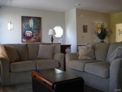 2099 Huntington Ln, Easton, PA 18040 - photo 7