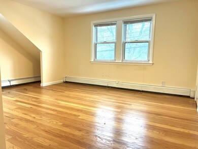 24 Mechanic St unit 2, Newton, MA 02464 - photo 4