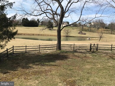 941 Aronimink Dr, Malvern, PA 19355 - photo 3