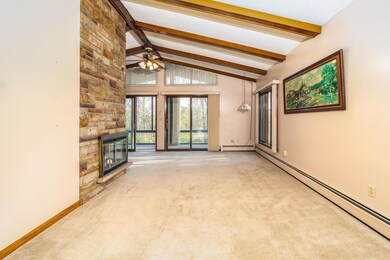 1415_Souh_Lexington_Springmill_-_Photo_1