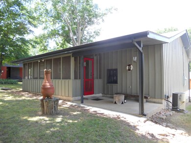 Screened & covered patios
