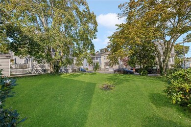 85 Marchant St unit 2, Newport, RI 02840 - photo 2