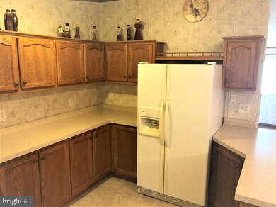 176 Sonnys Ct, Lothian, MD 20711 - photo 7