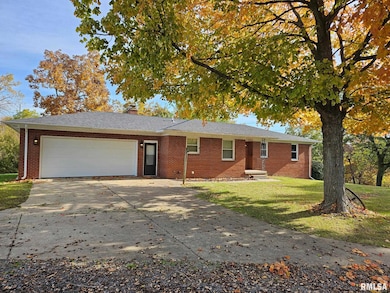 3881 Highway 61, Blue Grass, IA 52726 - photo 2