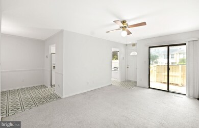 9318 Bathgate Ct, Montgomery Village, MD 20886 - photo 3