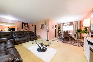 4406 Sycamore Ln, Rolling Meadows, IL 60008 - photo 6