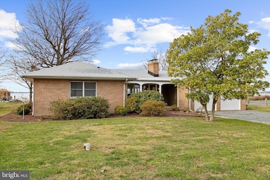 1704 Bayside Dr, Chester, MD 21619 - photo 2