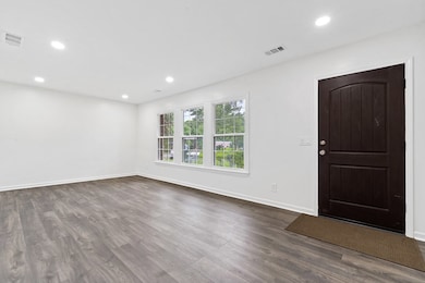 413 Floyd St, Sandersville, GA 31082 - photo 6