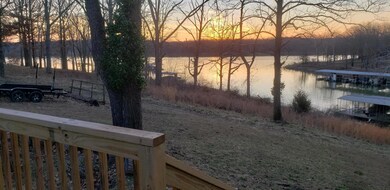 TABLE ROCK LAKE FRONT