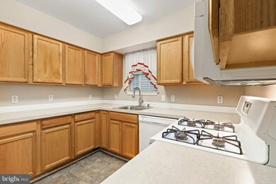 918 Lanvale St, Hagerstown, MD 21740 - photo 5