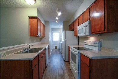 12609 Turtle Rock Rd unit B, Austin, TX 78729 - photo 5