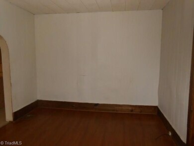 855 Lawsonville Ave, Reidsville, NC 27320 - photo 6