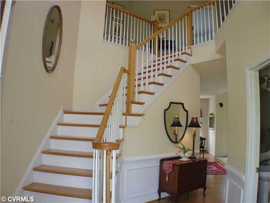 Foyer - 2-story foyer