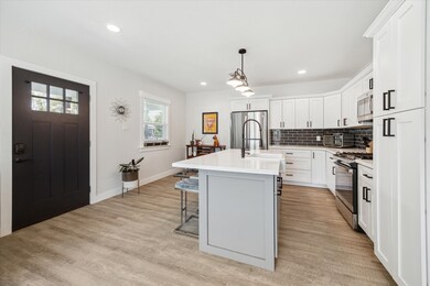 1008 Walton St, Houston, TX 77009 - photo 6