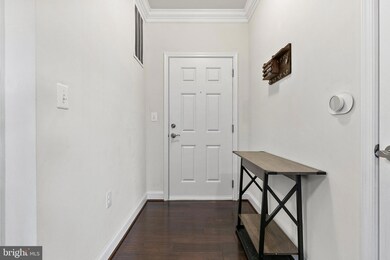 3825 Doc Berlin Dr unit 23, Silver Spring, MD 20906 - photo 5