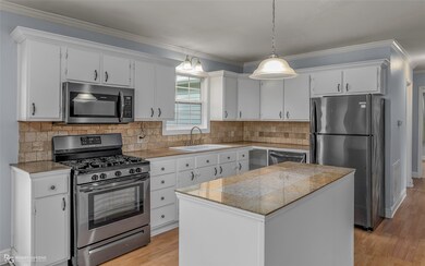 524 W Mckinley Ave, Haughton, LA 71037 - photo 2