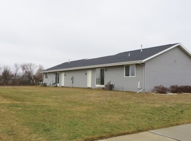 1231 Fir St, Janesville, WI 53546 - photo 3