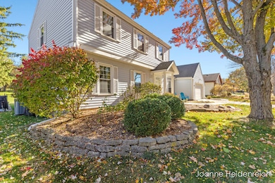 2526 Birchcrest Dr SE, Grand Rapids, MI 49506 - photo 4