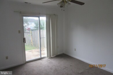 9615 Axehead Ct, Randallstown, MD 21133 - photo 5