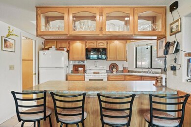 Kitchen (2)