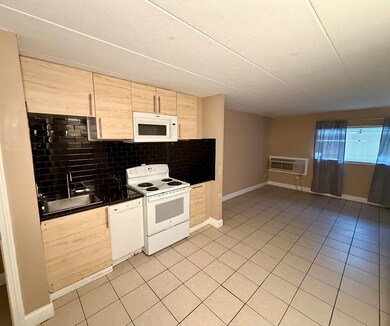Brookside Condominiums unit 65, Framingham, MA 01702 - photo 2