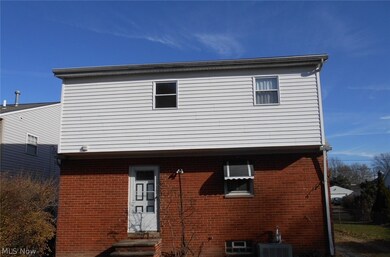 1830 E 298th St, Wickliffe, OH 44092 - photo 2