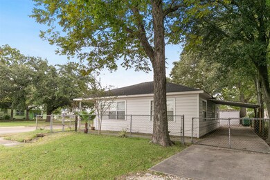 4714 Mcewen St, Houston, TX 77009 - photo 3