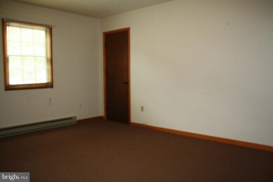 222 N Washington St unit 8, Berkeley Springs, WV 25411 - photo 6