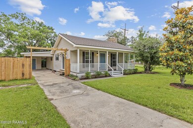 2-web-or-mls-100 Southfork Dr-2