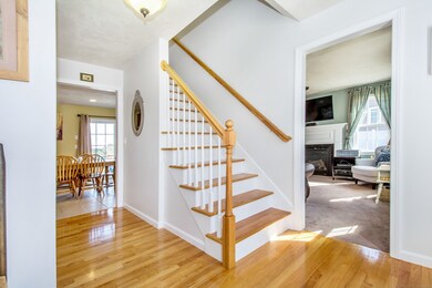 82 Joel Scott Dr, Holden, MA 01520 - photo 3