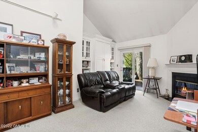 351 Pemberwick Rd unit 815, Greenwich, CT 06831 - photo 3