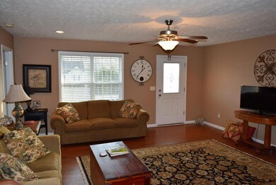 1098 Indian Springs Cir, Manchester, TN 37355 - photo 4