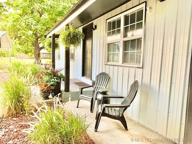 802 SE A St, Stigler, OK 74462 - photo 2