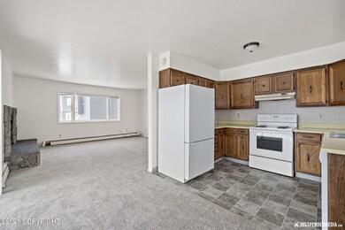 726 Unit kitchen