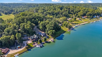 490 E Mohawk Dr, Malvern, OH 44644 - photo 6