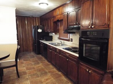 4 Kitchen