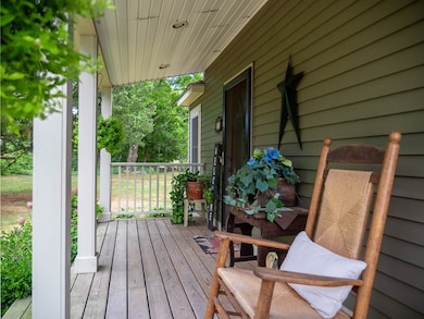 19 Winthrop St, Rehoboth, MA 02769 - photo 2